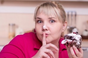 Food Cues & Obesity: Does Your Brain Influence What You Eat?